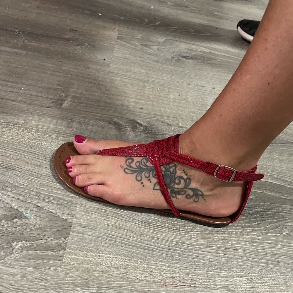 Sandals - Picture 2 of 2